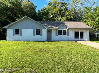 1500 Riverside Dr, Gautier, MS 39553