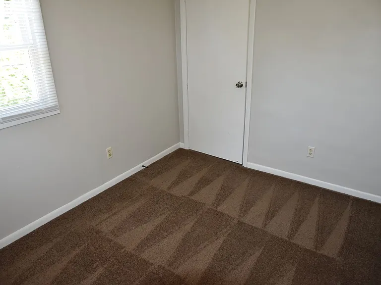 1694 S Washington Ave — Photo 12