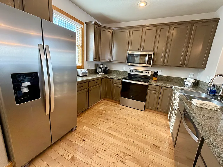 160 Elk Crossing Dr — Photo 2