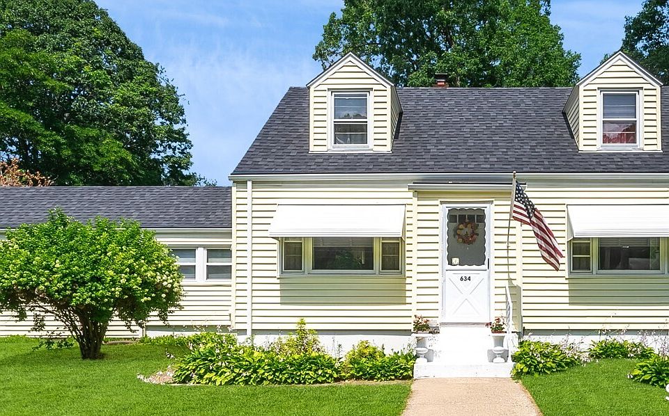 1st image of 634 Bradley Street