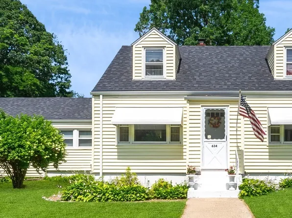 634 Bradley Street, East Haven, CT 06512