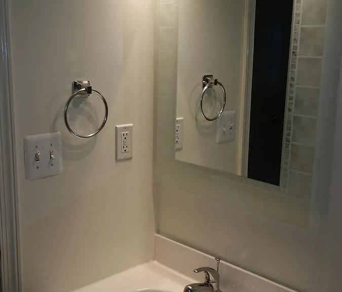Nice full bath