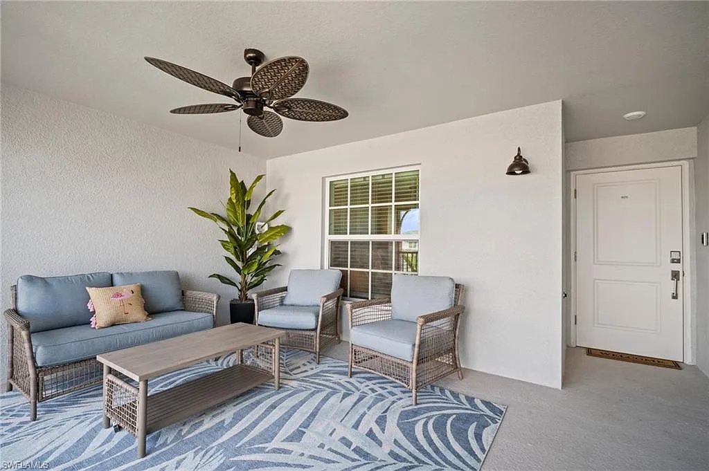 2 bed, 2.0 bath, 1366 sqft, $6,000 — Photo 2