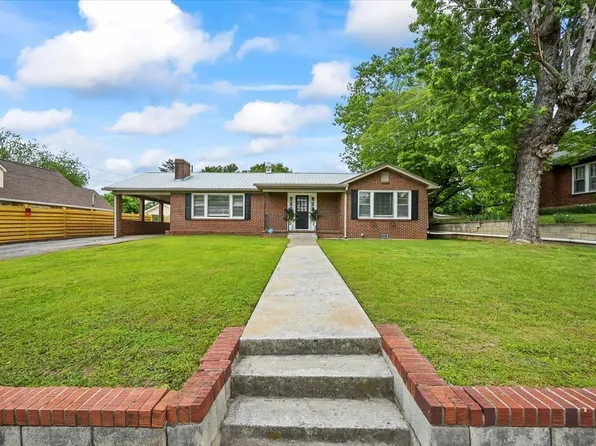 635 N Spring St, McMinnville, TN 37110