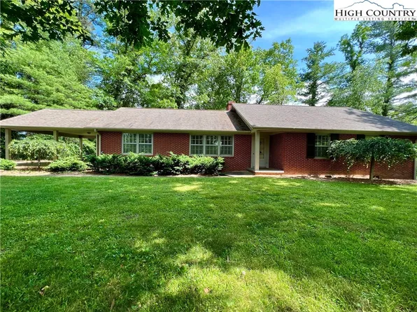 367 Terrace Court, Spruce Pine, NC 28777