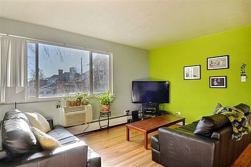 4th image of 1056 N Marion St APT 303