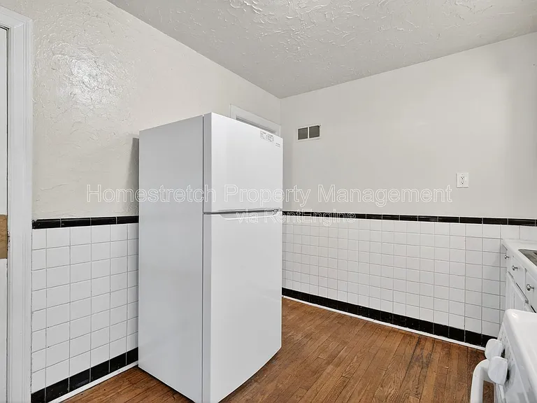 8817 Shady Grove Ave — Photo 23