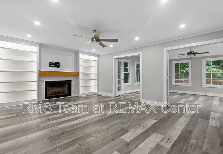 773 Huntington Way NW — Photo 8
