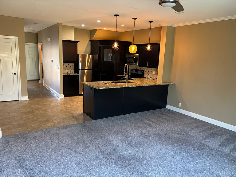 5965 N London Ave — Photo 3