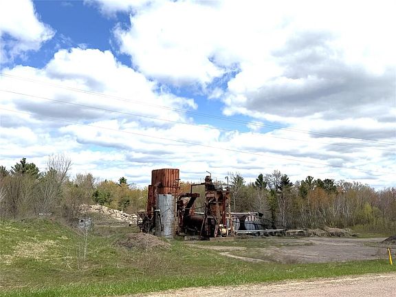 2nd image of W10088 Garage Rd.