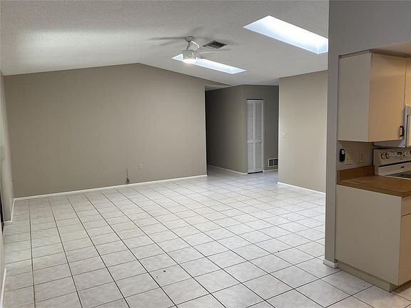 3rd image of 2557 W Scarlet Oak Ct Unit 22