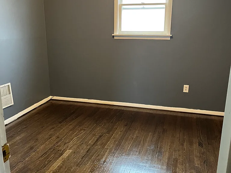 929 Rutger St #2R — Photo 4