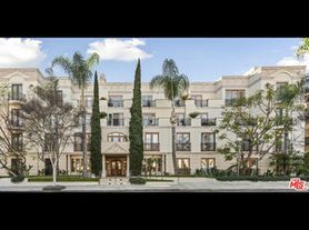 137 S Spalding Dr, Beverly Hills, CA