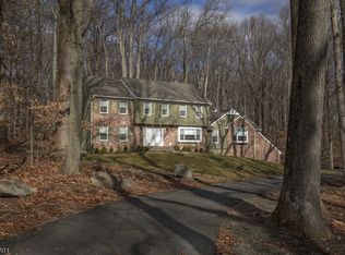 27 Parsonage Lot Rd, Tewksbury Township, NJ 08833