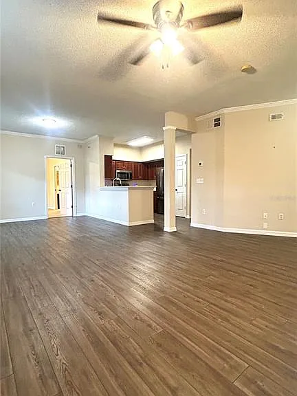 10000 SW 52nd Ave #7 — Photo 5