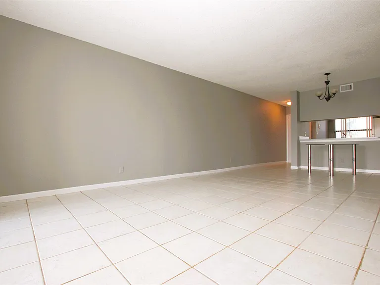 217 Lake Pointe Dr #107 — Photo 15