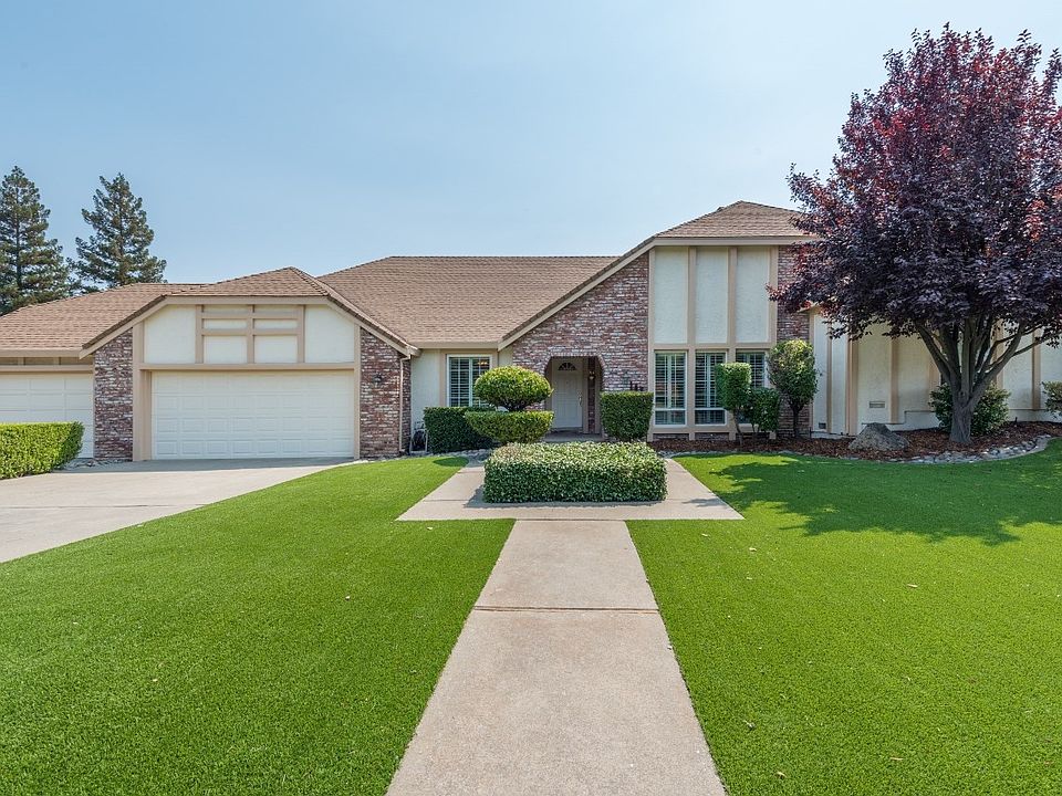 1st image of 143 Berry Creek Dr