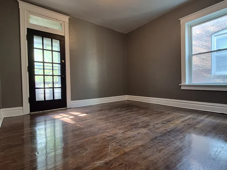 1537 McCausland Ave #2N — Photo 13