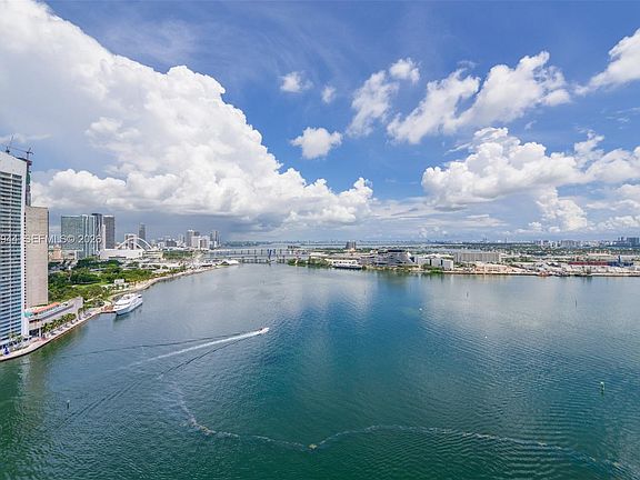 5th image of 848 Brickell Key Dr APT 2702