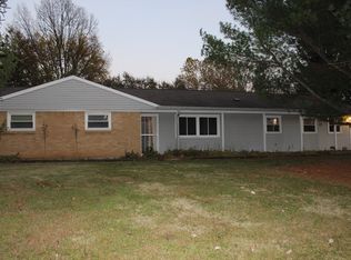 7001 Mikesell Dr, Indianapolis, IN 46260