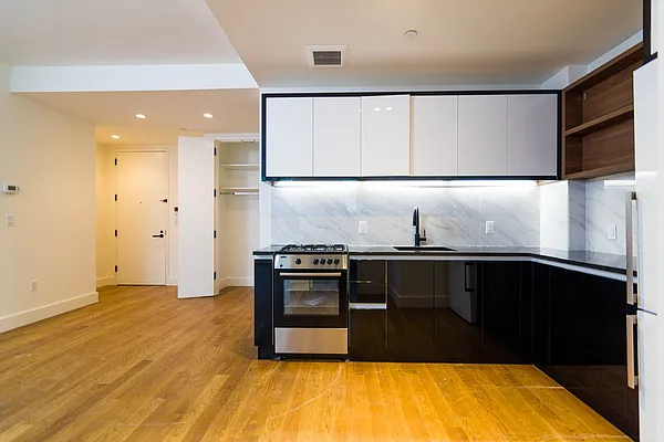 Rented by Nooklyn NYC LLC | media 6