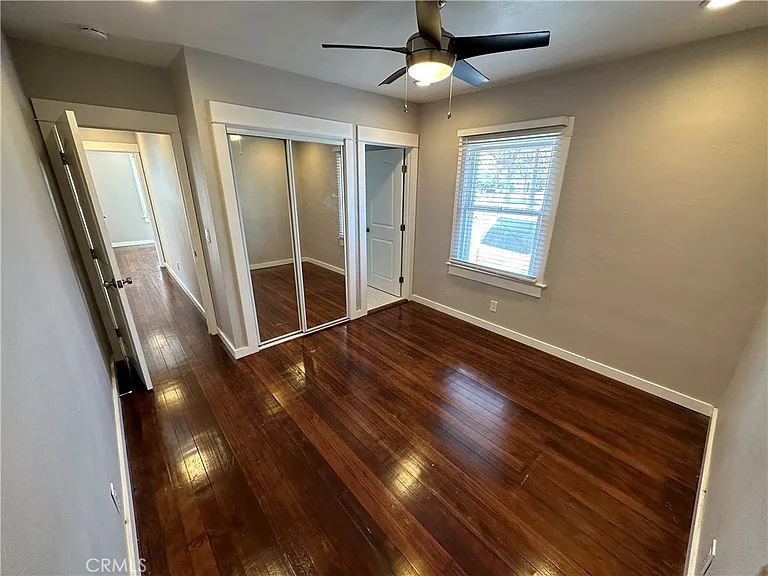 633 W Maple Ave — Photo 25