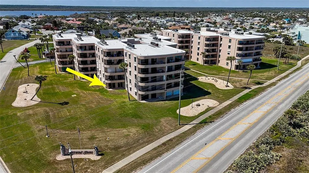2 bed, 2.0 bath, 1275 sqft, $2,000 — Photo 1