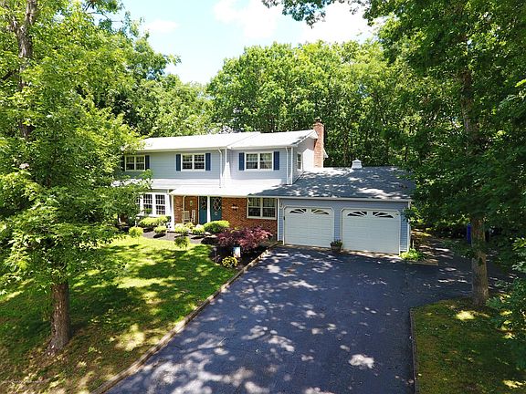 5th image of 143 N Curtis Pl