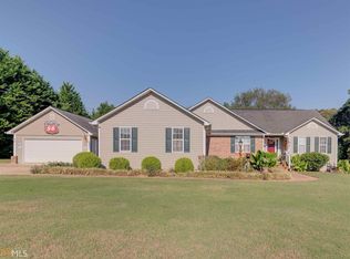 107 Gardners Grove Dr, McDonough, GA 30252