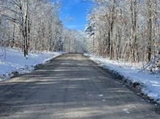 16A One Off Presidential Dr, Naples, ME 04055