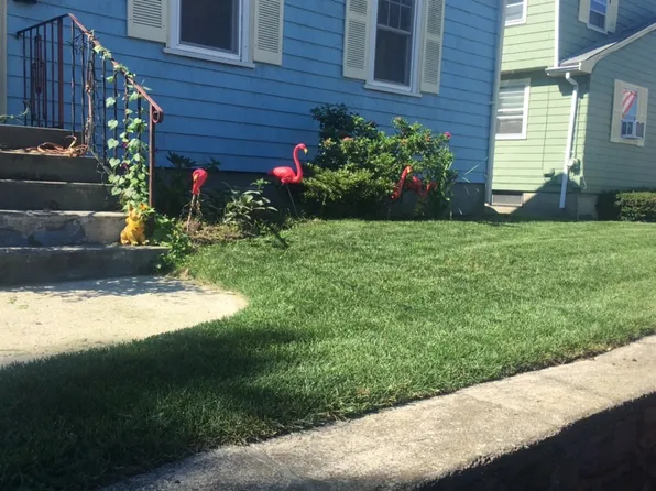 85 Fenner Ave, Riverside, RI 02915
