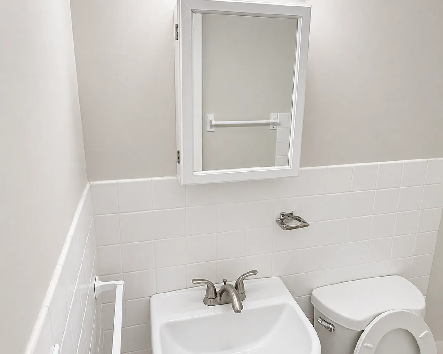 3419 Willow Road — Photo 4