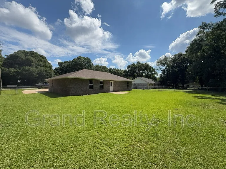 6217 Fox Run St — Photo 19