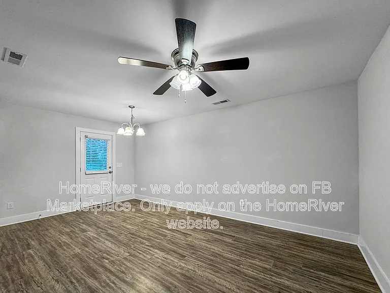106 Beaumont Cir — Photo 2
