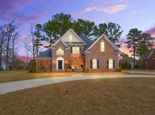 360 Kimberwicke Dr, Fayetteville, NC 28311