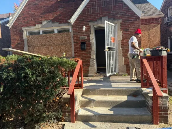 11092 Lakepointe St, Detroit, MI 48224