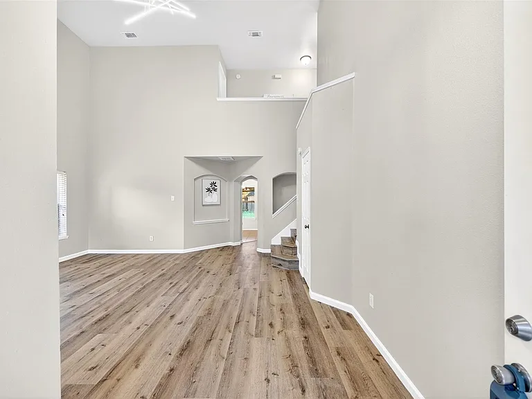 11526 Socorro Ln — Photo 6