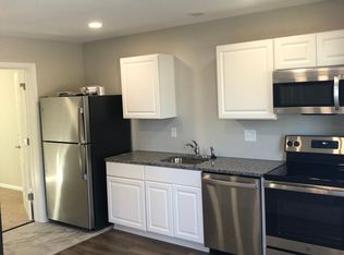 558 S Lincoln Ave #A, Marshall, MO 65340