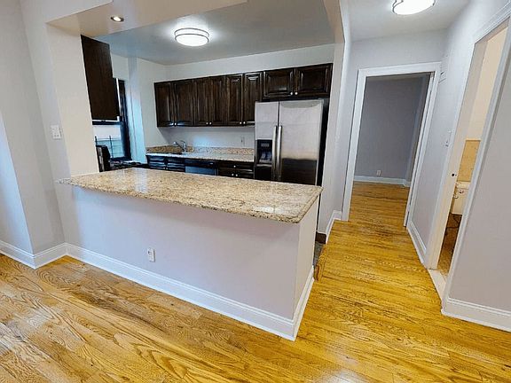 4th image of 301 E 47th St APT 4O