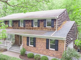 451 River Rd, Saint James, NY 11780