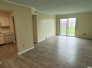 243 S Durkin Dr APT 24, Springfield, IL 62704