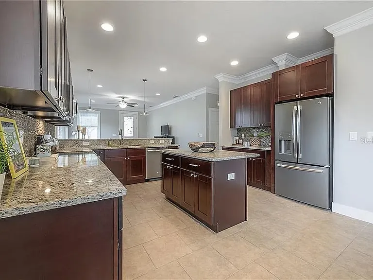 308 W Woodlawn Ave — Photo 12