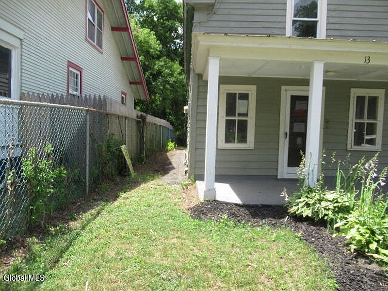 5th image of 13 Melbourne Avenue