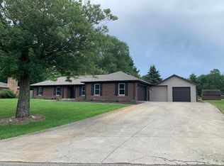 9201 W Tulip Tree Dr, Muncie, IN 47304