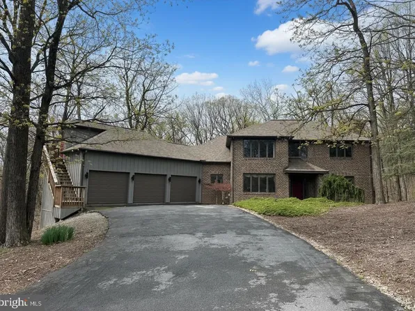4712 Great Oak Ln, Harrisburg, PA 17110