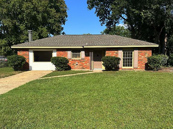 2nd image of 113 Lori Streetprattville