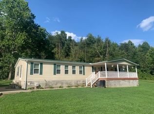25509 Bolts Fork Rd, Rush, KY 41168