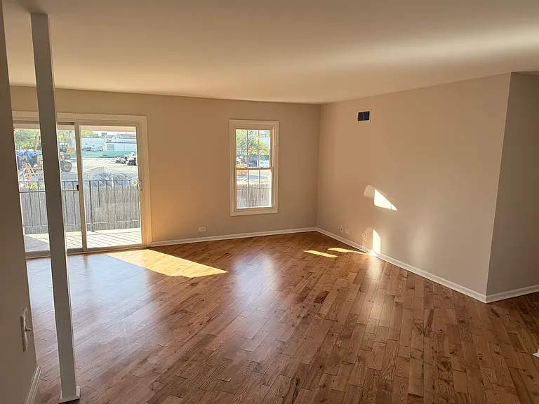 530 Shorely Dr #204 — Photo 2