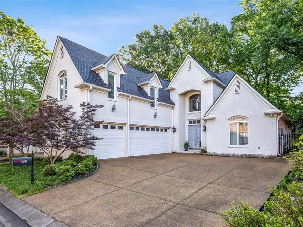 1073 Humphrey Oaks Cir, Memphis, TN 38120