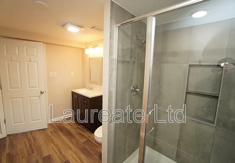 2268 W Maplewood Ave — Photo 20